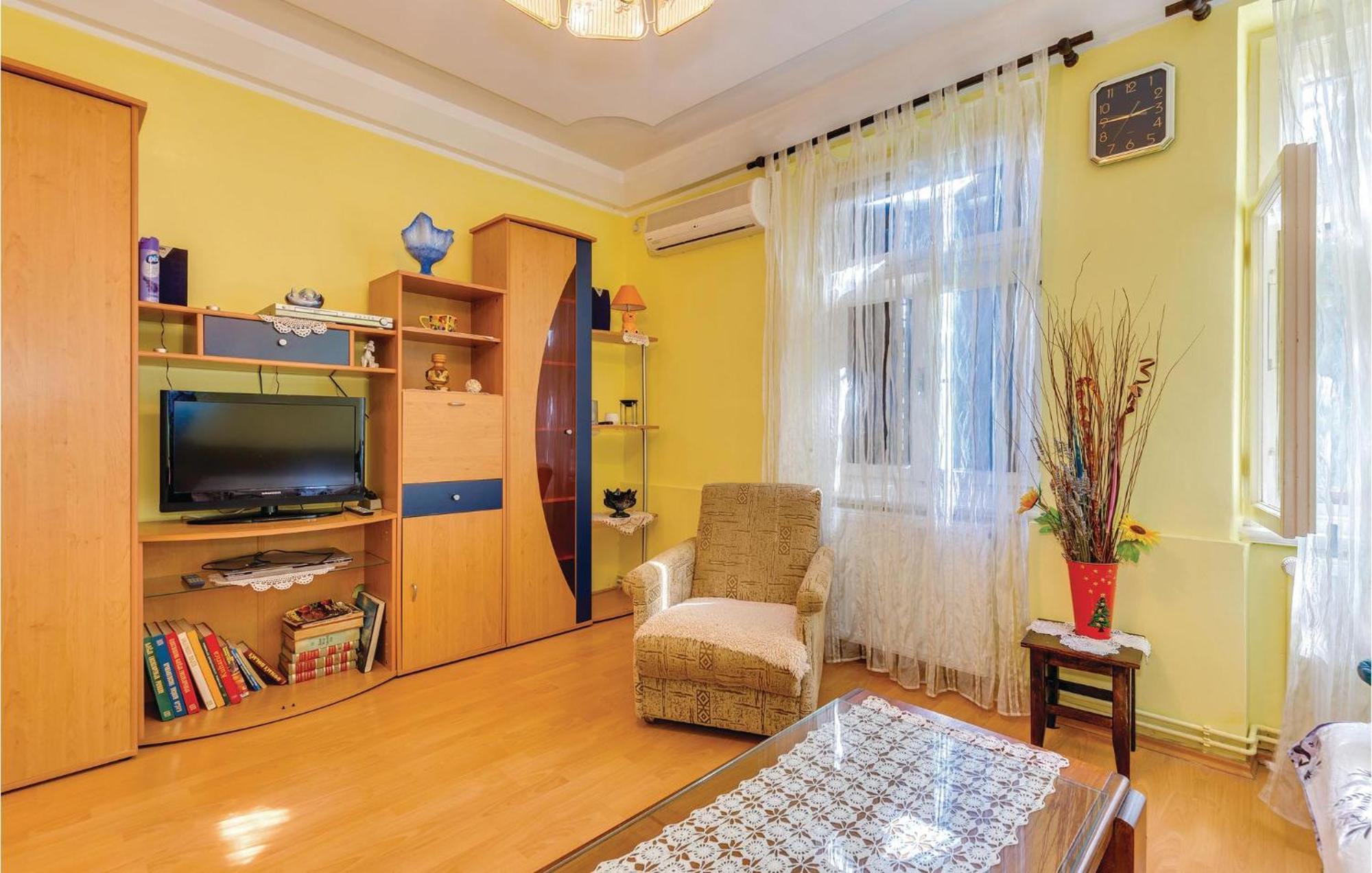 1 Bedroom Beautiful Apartment In Bakar Bagian luar foto